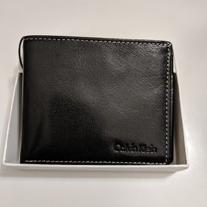 Calvin Klein Men Wallet Bi- fold